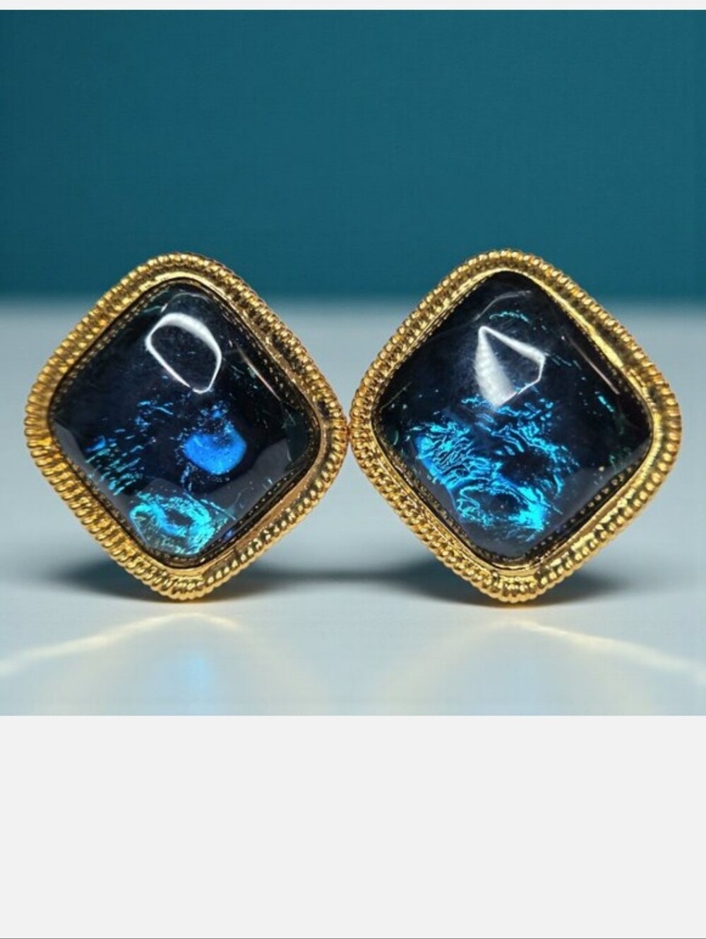 KJL AVON Vinrage Iconic Huge Sapphire Cabochon Caprianti Mogul Clip-on Earrings